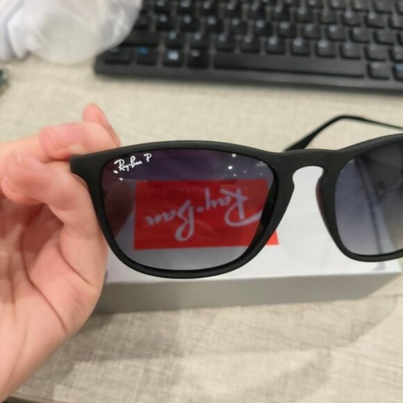 Ray-Ban RB4187 Chris Polarized Sunglasses – Black Frame / Grey Lenses – Unisex - Picture 6 of 6